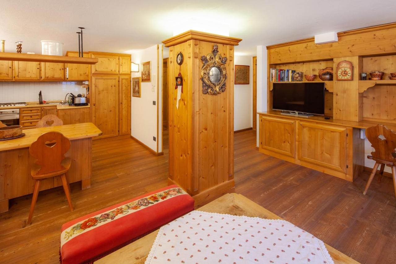 Casa Marmorata Apartment Cortina d'Ampezzo Luaran gambar